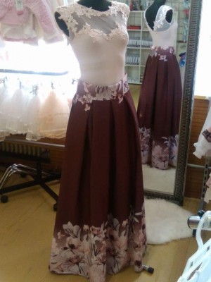 Dámska sukňa kvetovaná